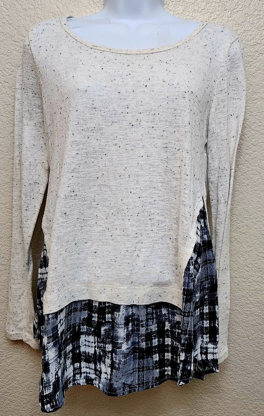 Blue White Popcorn Knit Layer Look Top Medium Lightweight Flowy Soft Round Neck